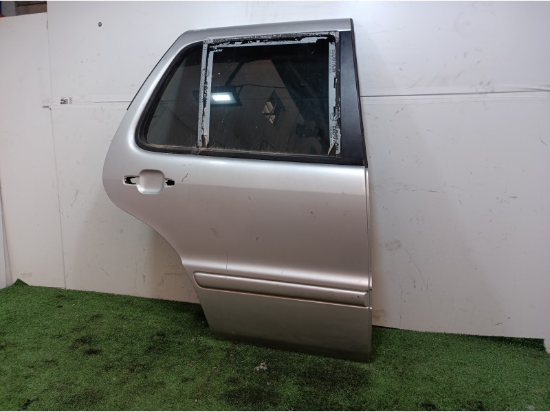 Recambio de puerta trasera derecha para mercedes clase m (w163) 270 cdi (163.113) referencia OEM IAM   