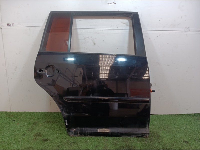 Recambio de puerta trasera derecha para volkswagen touran (1t1) conceptline referencia OEM IAM   