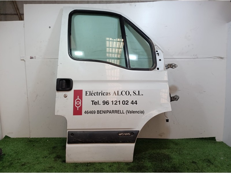 Recambio de puerta delantera derecha para renault master ii phase 2 caja cerrada 2.5 diesel referencia OEM IAM   