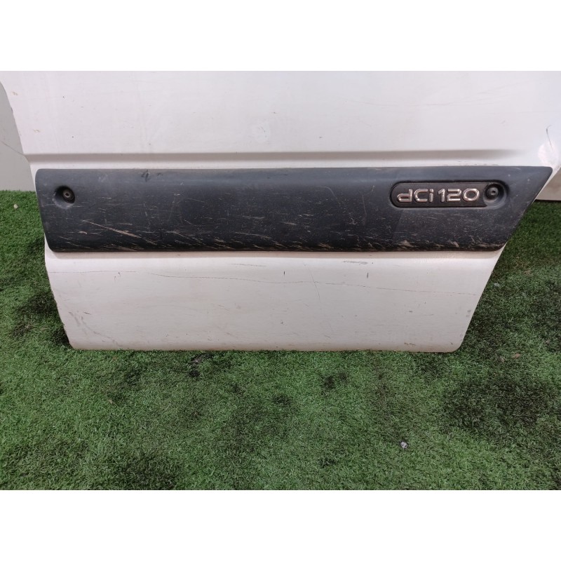 Recambio de puerta delantera derecha para renault master ii phase 2 caja cerrada 2.5 diesel referencia OEM IAM   