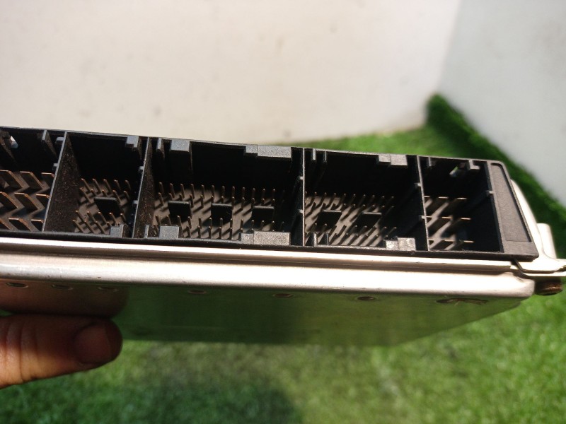 Recambio de centralita motor uce para bmw serie 3 berlina (e46) 1.9 cat referencia OEM IAM   