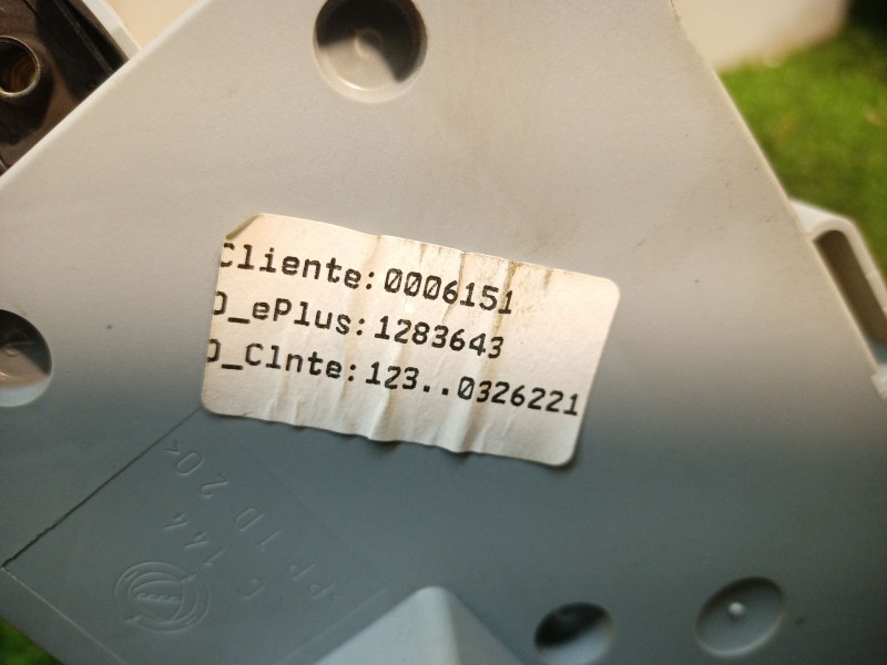 Recambio de caja reles / fusibles para fiat stilo (192) 1.9 jtd cat referencia OEM IAM   