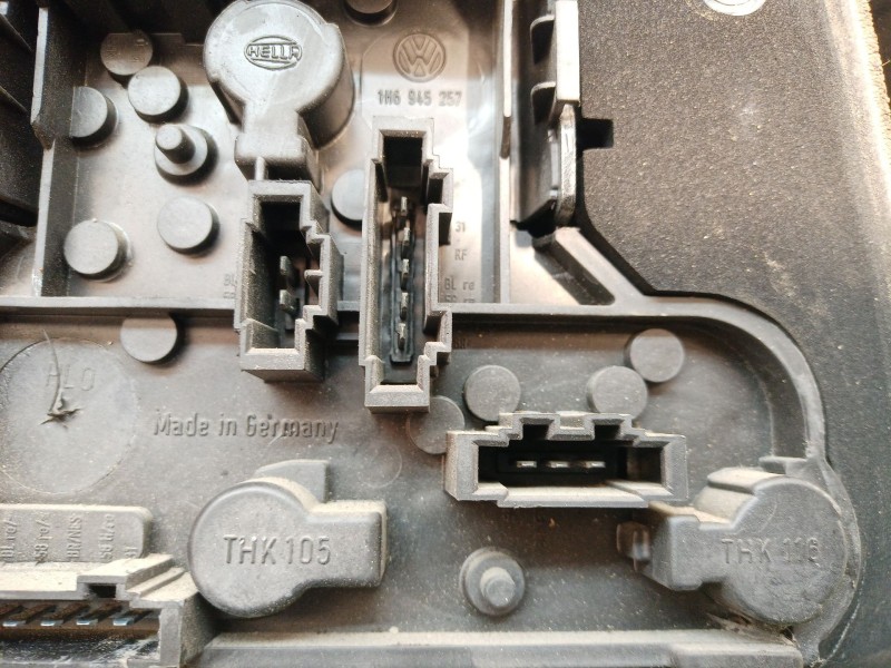 Recambio de piloto trasero derecho para volkswagen golf iii cabrio (1e7) 1.9 tdi referencia OEM IAM   