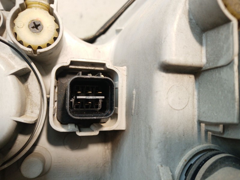 Recambio de faro derecho para hyundai sonata (y4) 2.0 cat referencia OEM IAM   