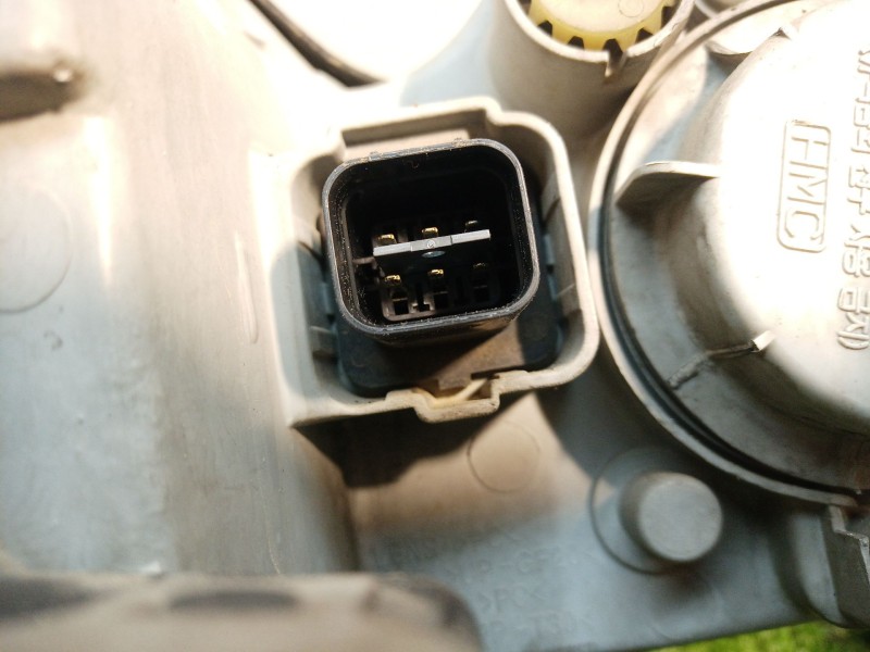 Recambio de faro izquierdo para hyundai sonata (y4) 2.0 cat referencia OEM IAM   