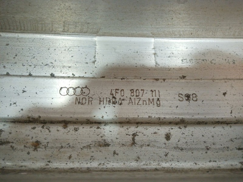 Recambio de refuerzo paragolpes delantero para audi a6 berlina (4b2) 2.5 tdi referencia OEM IAM   