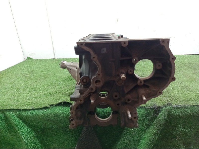 Recambio de bloque para ssangyong rexton 270 xdi limited referencia OEM IAM 665925 665925 665925