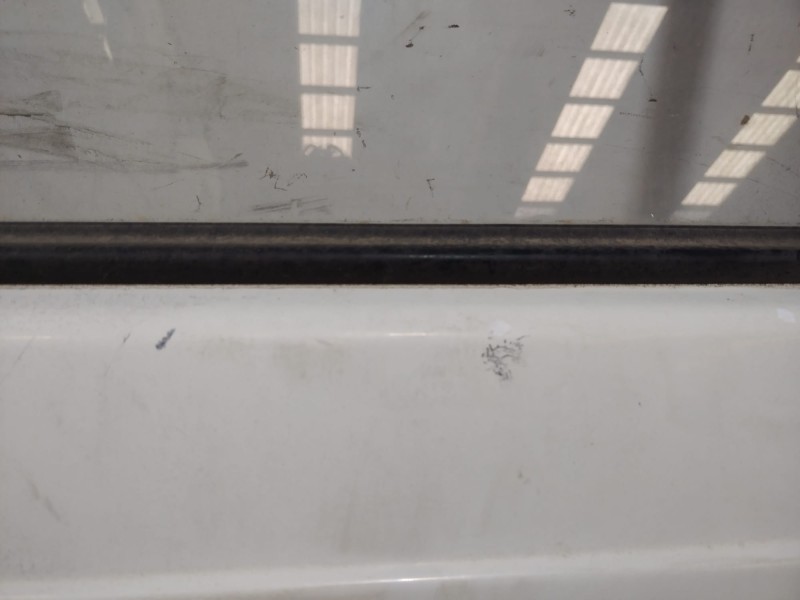 Recambio de puerta delantera derecha para seat marbella 0.9 referencia OEM IAM 3PUERTAS 3 PUERTAS 3 PUERTAS