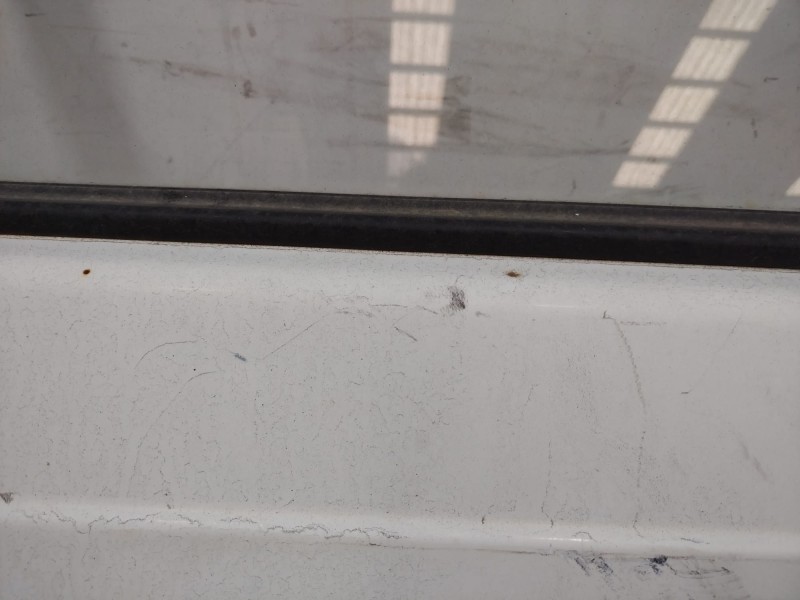 Recambio de puerta delantera derecha para seat marbella 0.9 referencia OEM IAM 3PUERTAS 3 PUERTAS 3 PUERTAS