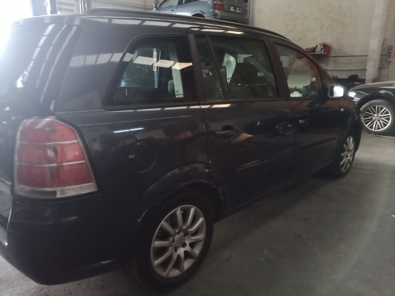 opel zafira b del año 2007