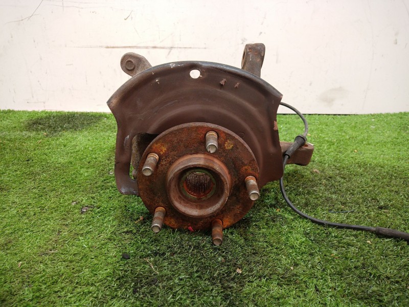 Recambio de mangueta delantera derecha para nissan x-trail (t30) 2.0 16v cat referencia OEM IAM   