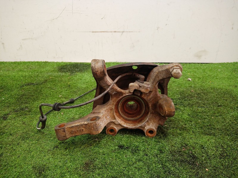 Recambio de mangueta delantera derecha para nissan x-trail (t30) 2.0 16v cat referencia OEM IAM   