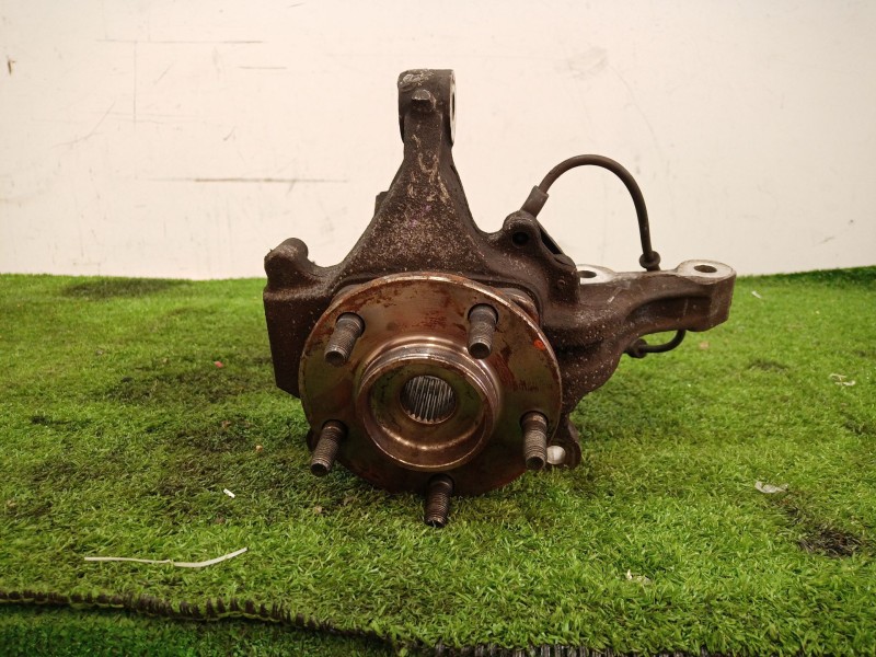 Recambio de mangueta delantera derecha para chrysler voyager (rg) 2.5 crd grand voyager limited referencia OEM IAM   