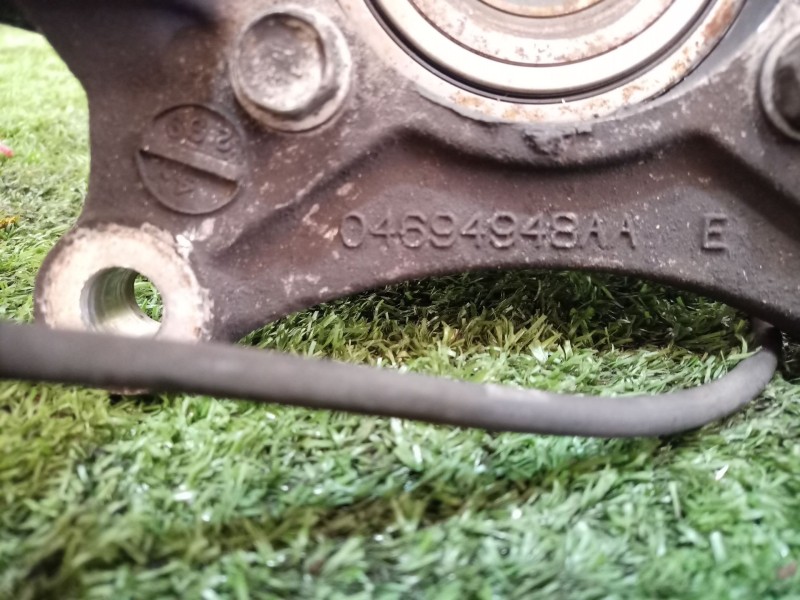 Recambio de mangueta delantera derecha para chrysler voyager (rg) 2.5 crd grand voyager limited referencia OEM IAM   