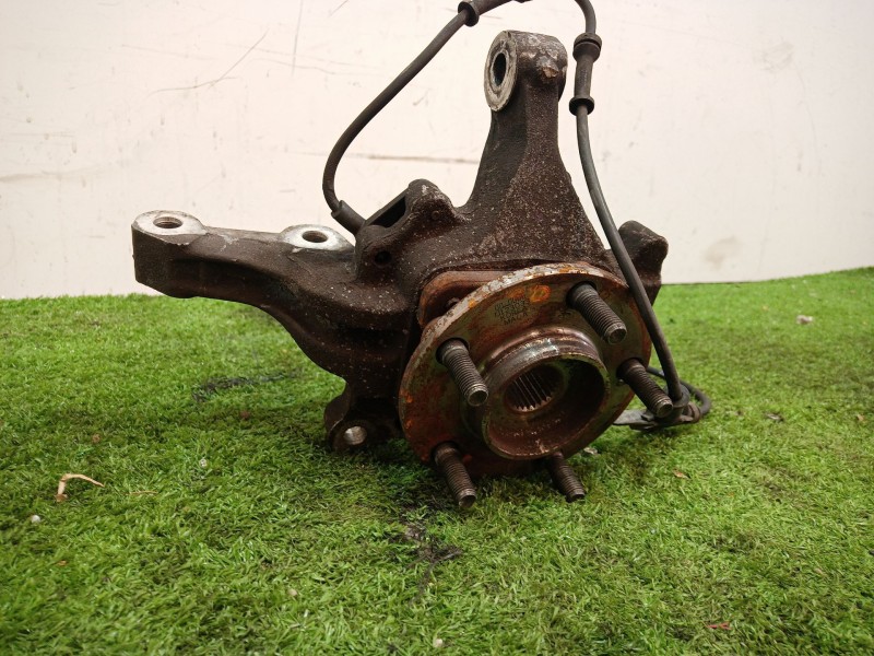 Recambio de mangueta delantera izquierda para chrysler voyager (rg) 2.5 crd grand voyager limited referencia OEM IAM   