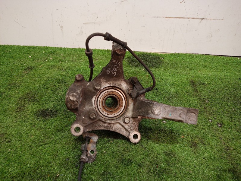 Recambio de mangueta delantera izquierda para chrysler voyager (rg) 2.5 crd grand voyager limited referencia OEM IAM   