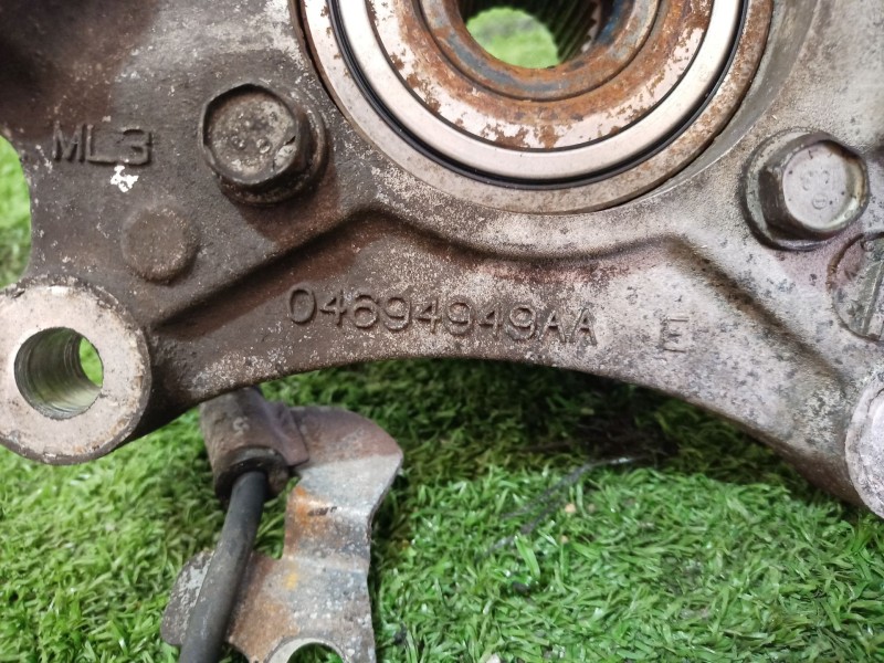 Recambio de mangueta delantera izquierda para chrysler voyager (rg) 2.5 crd grand voyager limited referencia OEM IAM   