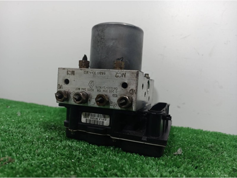 Recambio de abs para renault megane ii classic berlina 1.5 dci diesel referencia OEM IAM 8200344607 8200344607 04122221075