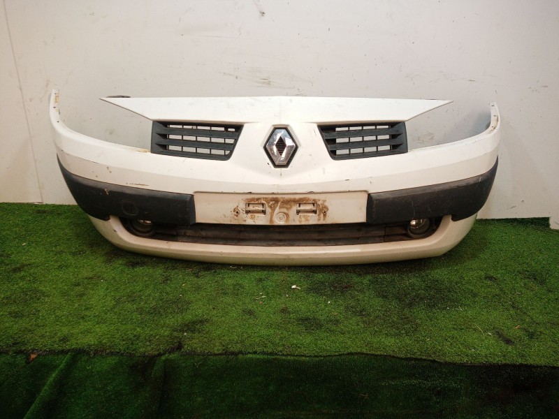 Recambio de paragolpes delantero para renault megane ii berlina 5p 1.5 dci diesel referencia OEM IAM   