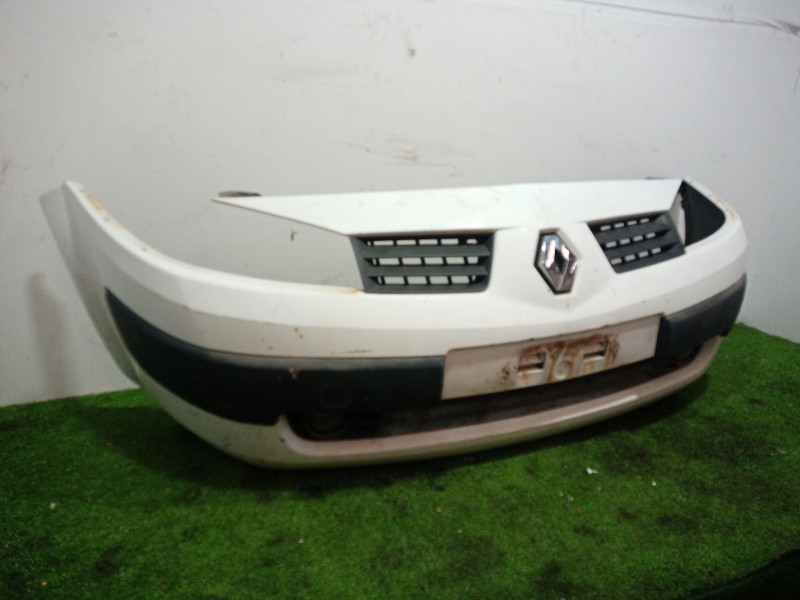 Recambio de paragolpes delantero para renault megane ii berlina 5p 1.5 dci diesel referencia OEM IAM   