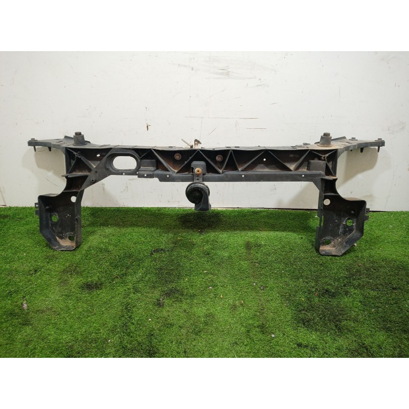 Recambio de panel frontal para renault clio iii 1.2 16v referencia OEM IAM   