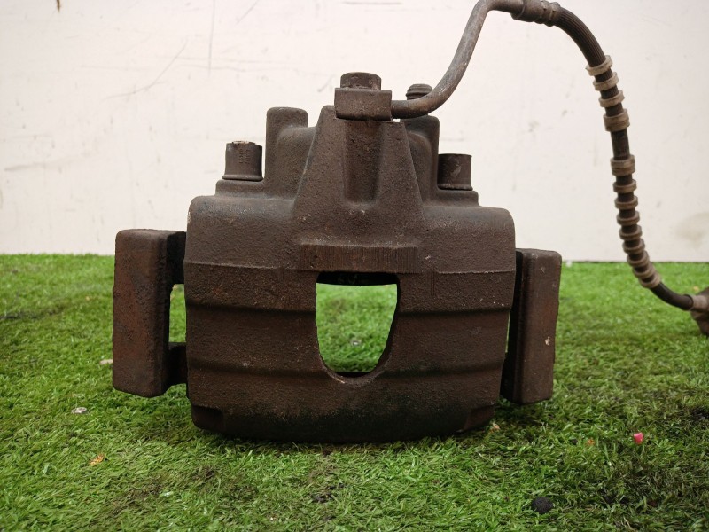 Recambio de pinza freno delantera izquierda para chrysler voyager (rg) 2.5 crd grand voyager limited referencia OEM IAM   