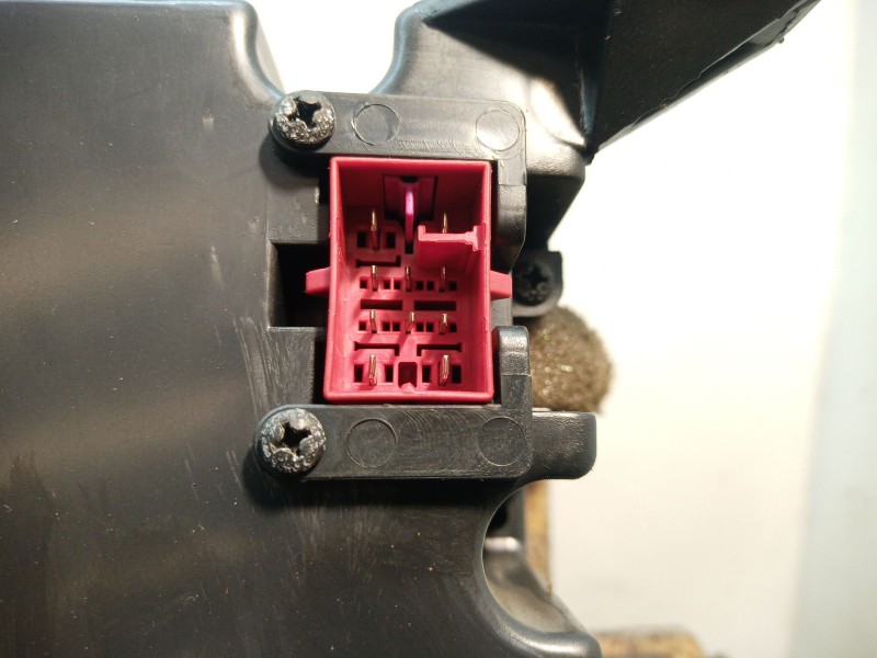 Recambio de altavoz para audi a6 berlina (4b2) 2.5 tdi referencia OEM IAM 4B9035382 4B9035382 7296999002