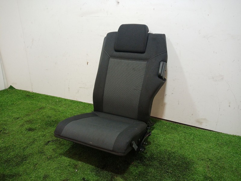 Recambio de asiento para opel zafira b 1.6 16v referencia OEM IAM   