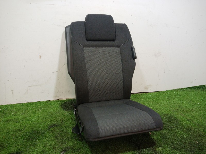 Recambio de asiento para opel zafira b 1.6 16v referencia OEM IAM   