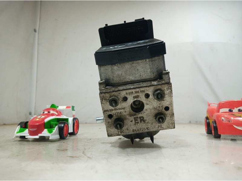 Recambio de abs para opel zafira a blue line referencia OEM IAM 0273004592 0273004592 0273004592