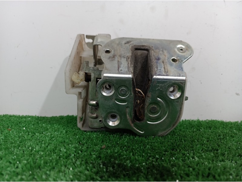 Recambio de cerradura maletero / porton para mazda 5 berl. (cr) 2.0 active+ referencia OEM IAM   