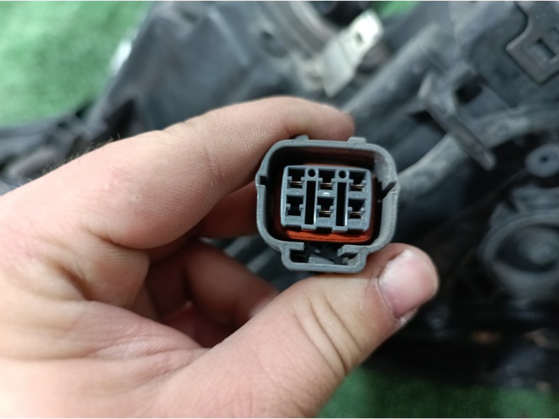 Recambio de faro derecho para mazda 5 berl. (cr) 2.0 active+ referencia OEM IAM P7703 P7703 11798