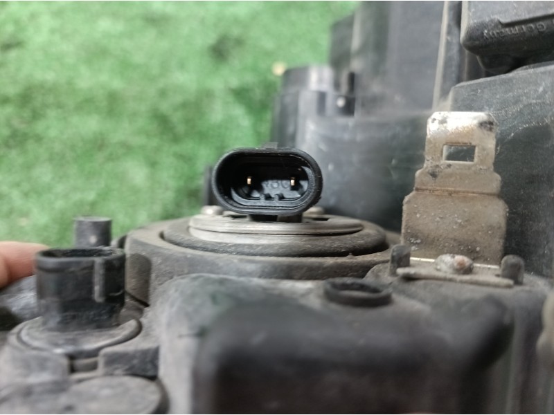 Recambio de faro derecho para mazda 5 berl. (cr) 2.0 active+ referencia OEM IAM P7703 P7703 11798