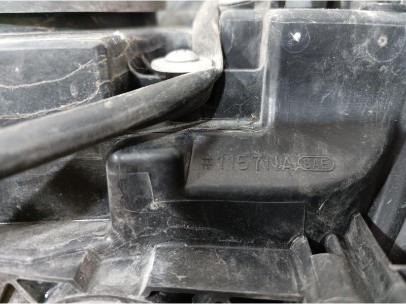 Recambio de faro derecho para mazda 5 berl. (cr) 2.0 active+ referencia OEM IAM P7703 P7703 11798