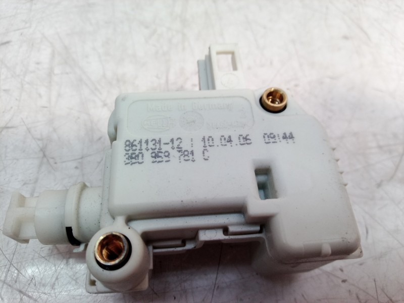 Recambio de motor cierre centralizado porton para volkswagen polo (9n3) advance referencia OEM IAM 86113112 86113112 86113112