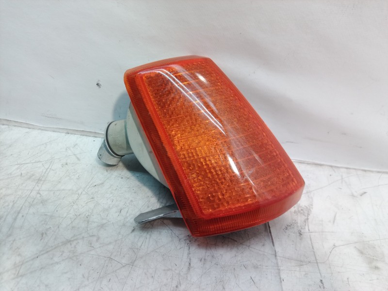 Recambio de piloto delantero derecho para peugeot 205 berlina 1.1 mito referencia OEM IAM 630330 630330 630330