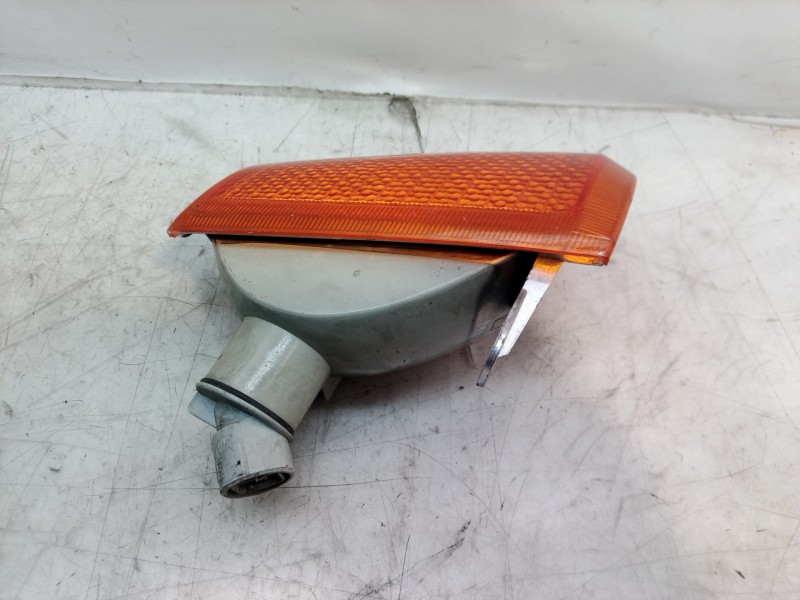 Recambio de piloto delantero derecho para peugeot 205 berlina 1.1 mito referencia OEM IAM 630330 630330 630330