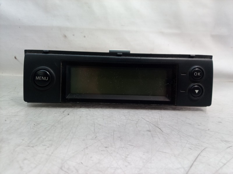 Recambio de pantalla multifuncion para nissan micra (k12e) acenta referencia OEM IAM   