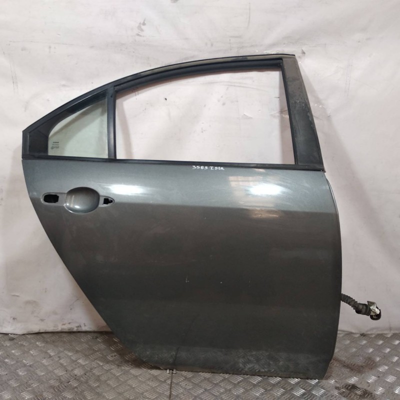 Recambio de puerta trasera izquierda para nissan primera berlina (p12) acenta referencia OEM IAM   