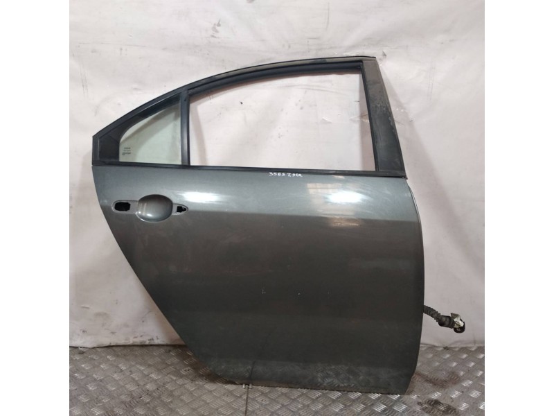Recambio de puerta trasera izquierda para nissan primera berlina (p12) acenta referencia OEM IAM   