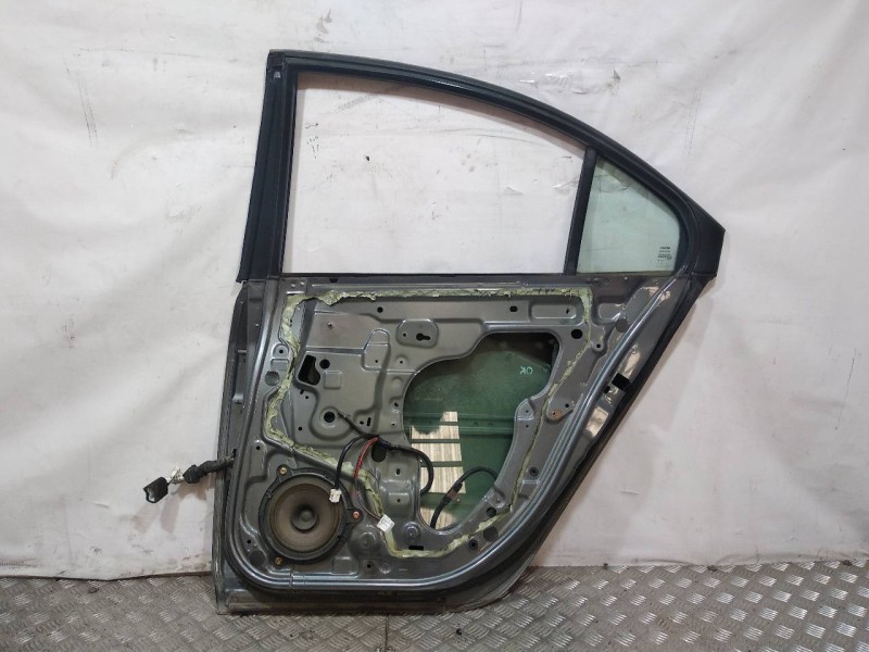 Recambio de puerta trasera izquierda para nissan primera berlina (p12) acenta referencia OEM IAM   