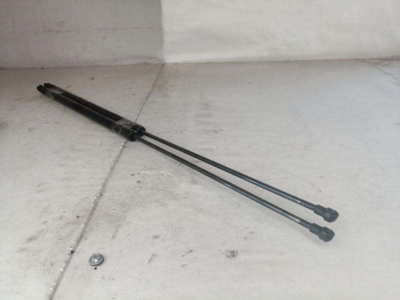 Recambio de amortiguadores maletero / porton para seat toledo (5p2) exclusive referencia OEM IAM 5P5827550A 5P5827550A 5P5827550