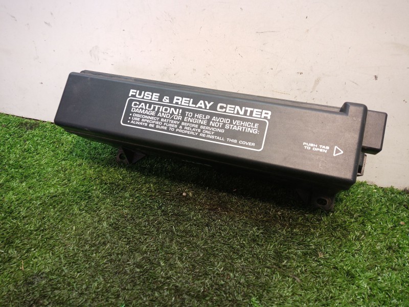 Recambio de caja reles / fusibles para chrysler voyager (gs) 2.5 td family referencia OEM IAM 04707893AB 04707893AB 04707893