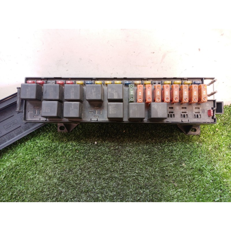 Recambio de caja reles / fusibles para chrysler voyager (gs) 2.5 td family referencia OEM IAM 04707893AB 04707893AB 04707893