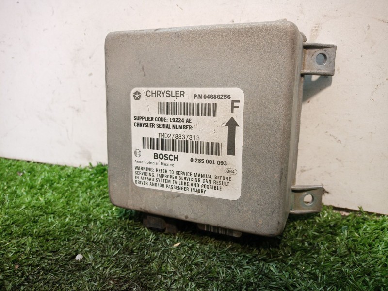 Recambio de centralita airbag para chrysler voyager (gs) 2.0 16v cat referencia OEM IAM 0285001093 0285001093 PN04686256