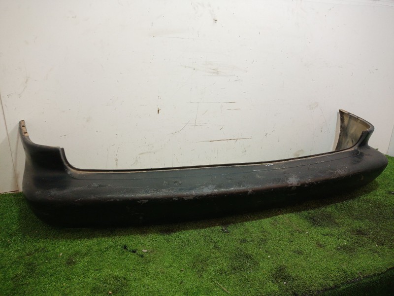 Recambio de paragolpes trasero para chrysler voyager (gs) 2.5 td family referencia OEM IAM   