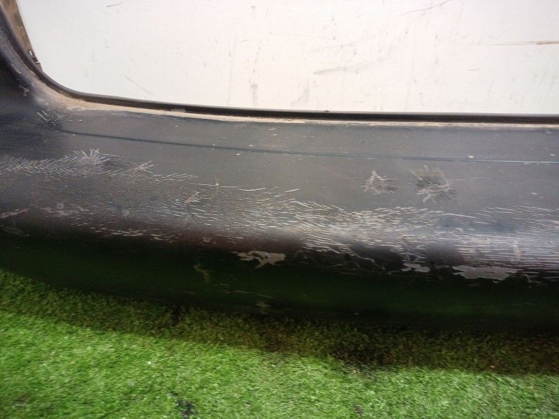 Recambio de paragolpes trasero para chrysler voyager (gs) 2.5 td family referencia OEM IAM   