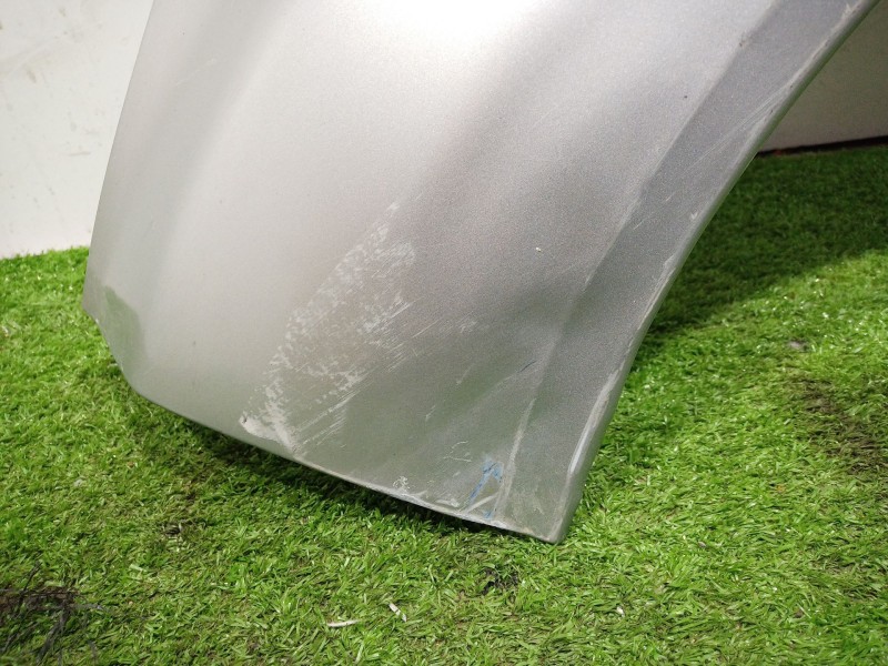 Recambio de aleta delantera izquierda para nissan micra (k12e) acenta referencia OEM IAM   