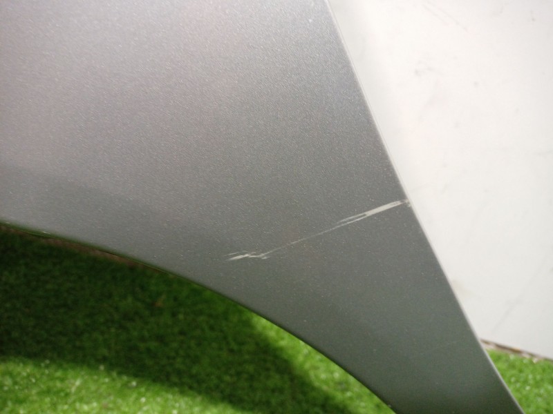 Recambio de aleta delantera izquierda para nissan micra (k12e) acenta referencia OEM IAM   