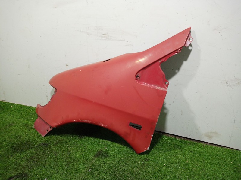 Recambio de aleta delantera izquierda para mercedes vito (w638) caja cerrada 2.3 turbodiesel referencia OEM IAM   